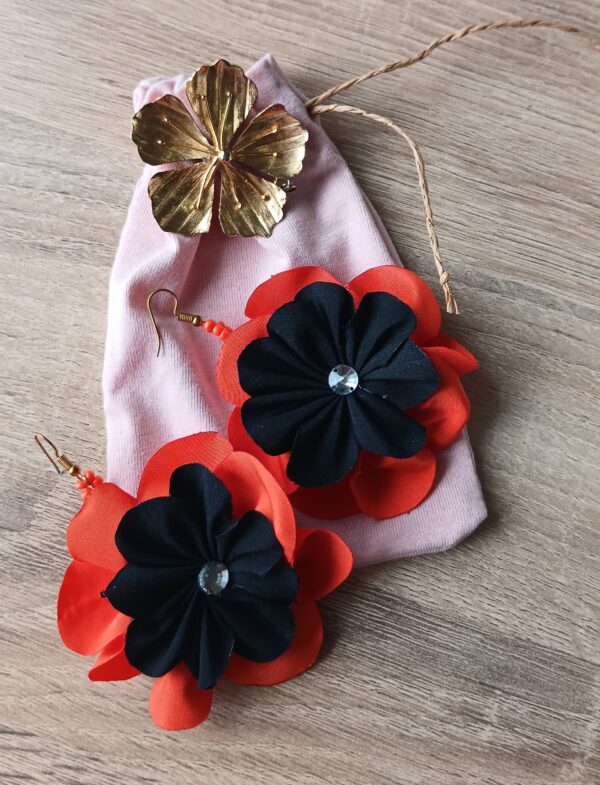 Aretes Flora